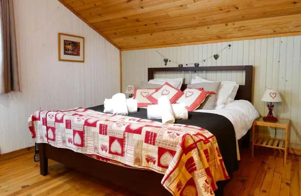 Chalet Falcon With Hot Tub - In A Great Location! Chamonix 0*,